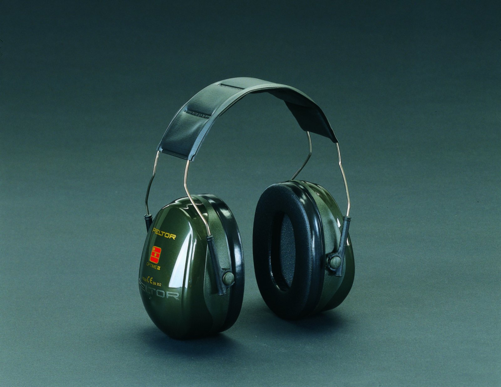 slúchadlá PELTOR Optime H520A-407-GQ zelené  7301 - Chrániče sluchu | MasMasaryk